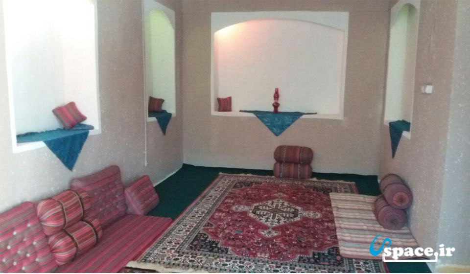 نمایی از اتاق سنتی و زیبای اقامتگاه بوم گردی باوینه - فارسان - روستای ده چشمه