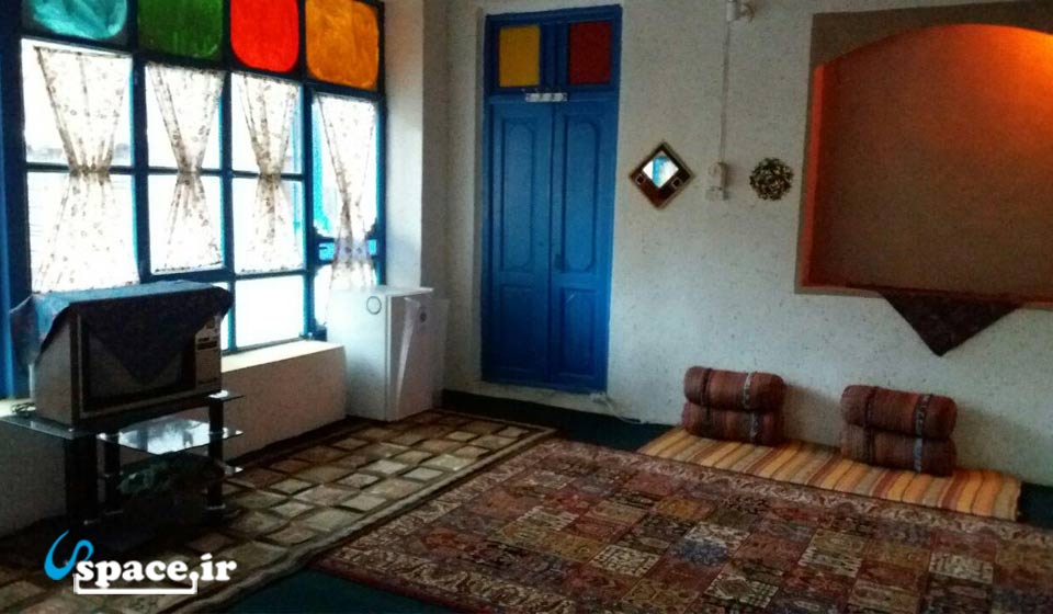 اتاق سنتی اقامتگاه بوم گردی باوینه - فارسان - روستای ده چشمه